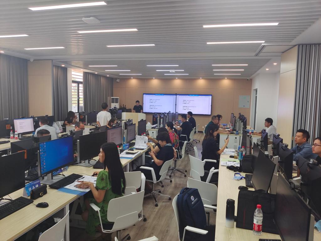 砥礪前行 云程發軔——我院跨境電子商務國家級職業教育教師教學創新團隊暑期集中培訓圓滿收官